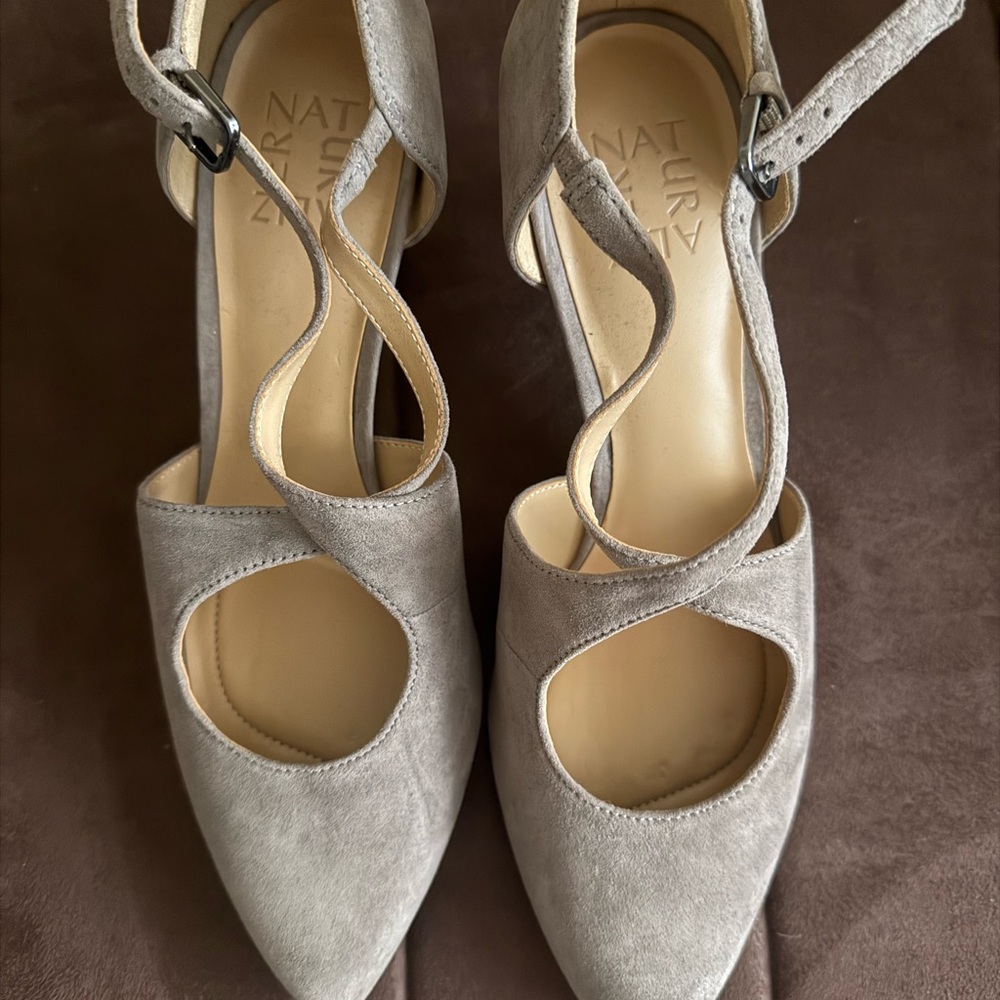 Naturalizer Gray Suede Pointed-Toe Cutout Ankle-Strap Heels